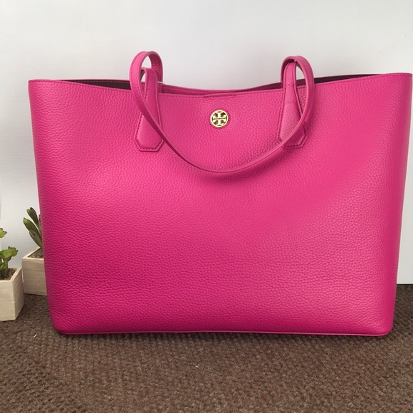 Tory Burch Handbags - Tory Burch Perry Tote NWT